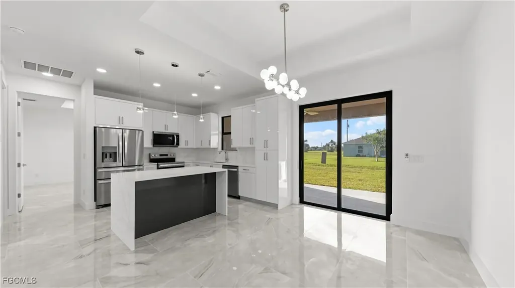 2300 NW 8th Terrace Cape Coral FL 33993