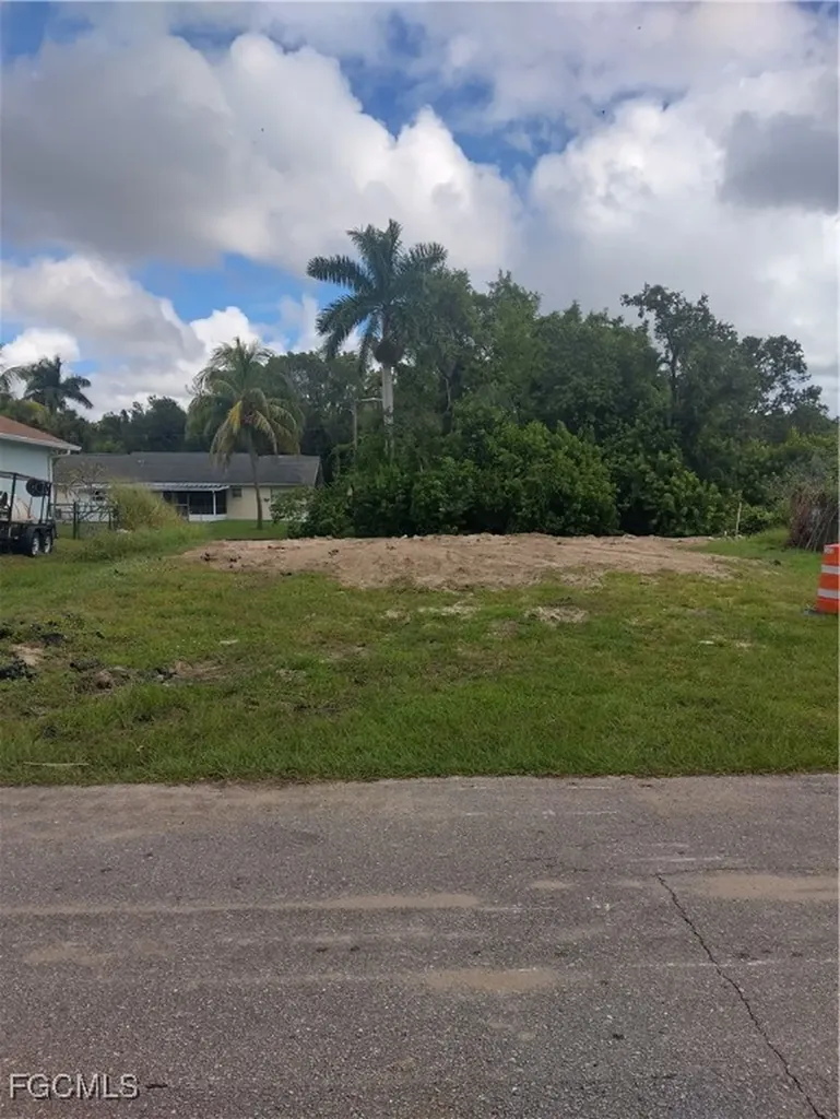 65 Cardinal Drive North Fort Myers FL 33917