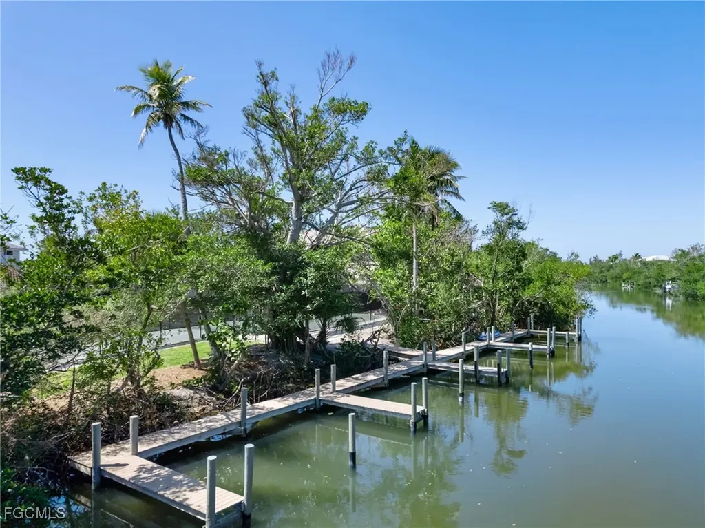 519 Kinzie Island Court Sanibel FL 33957