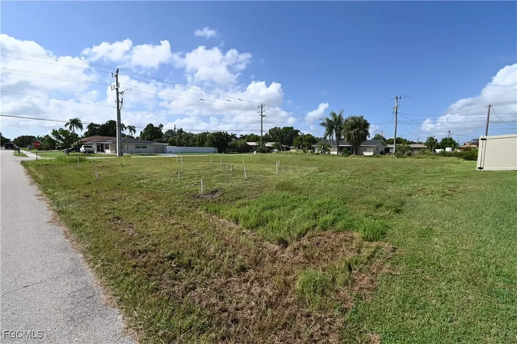 3928 SE 4th Avenue Cape Coral FL 33904