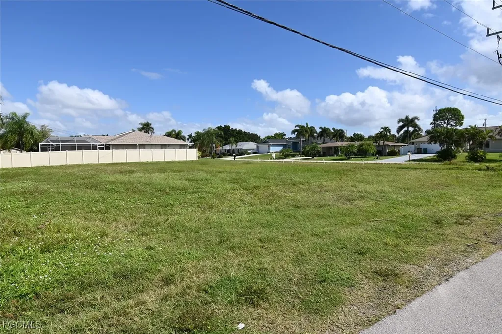 3928 SE 4th Avenue Cape Coral FL 33904