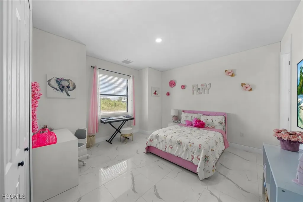 3713 25th Street SW Lehigh Acres FL 33976