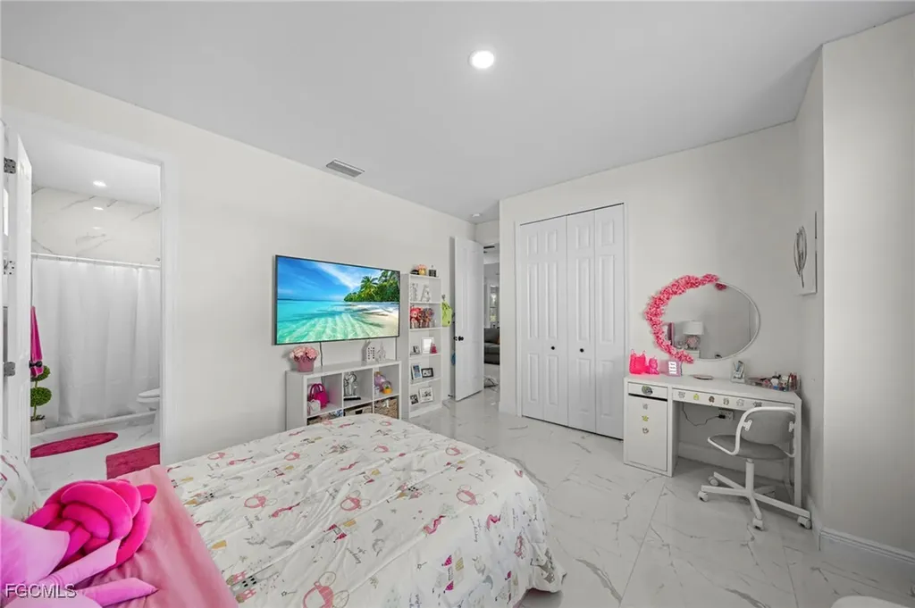 3713 25th Street SW Lehigh Acres FL 33976