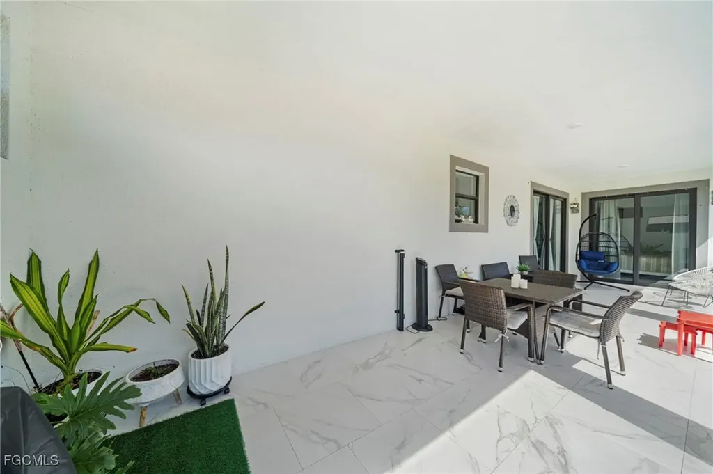 3713 25th Street SW Lehigh Acres FL 33976