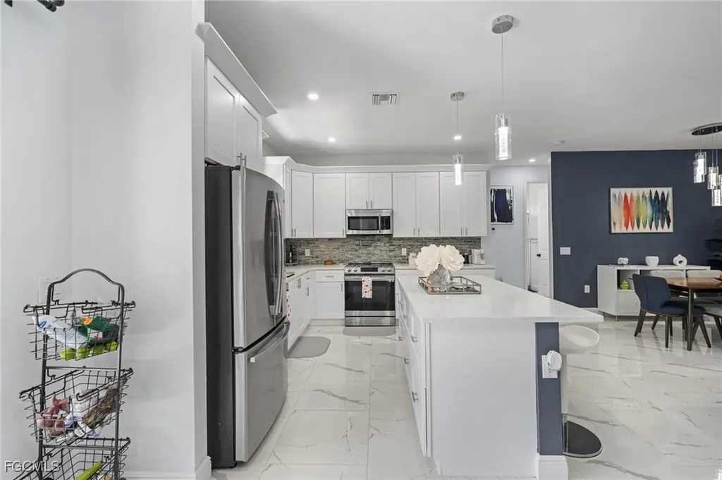 3713 25th Street SW Lehigh Acres FL 33976