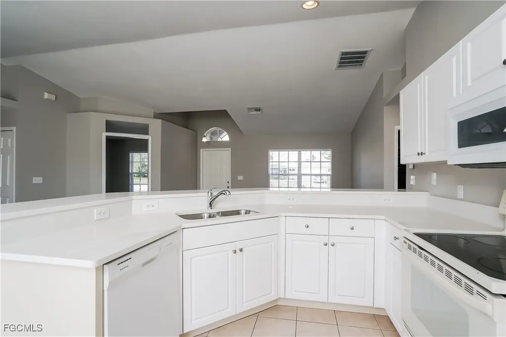 1922 NW 14th Terrace Cape Coral FL 33993