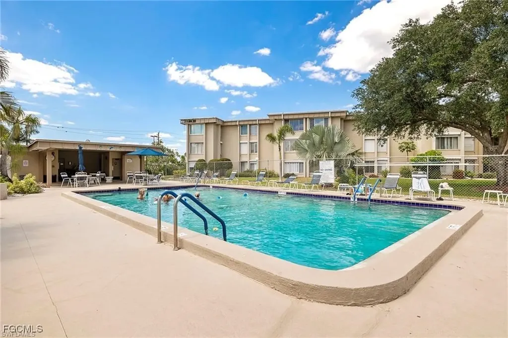 2244 Winkler Avenue Fort Myers FL 33901