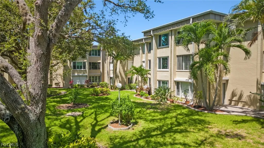 2244 Winkler Avenue Fort Myers FL 33901