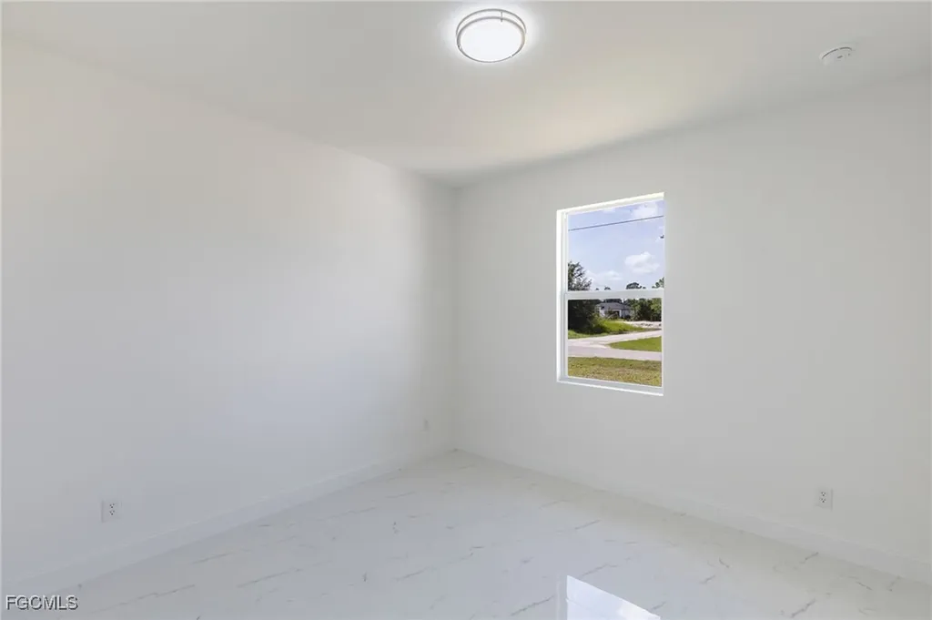 2704 22nd Street W Lehigh Acres FL 33971