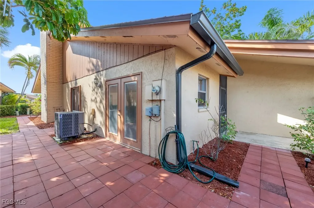 6443 Royal Woods Drive Fort Myers FL 33908