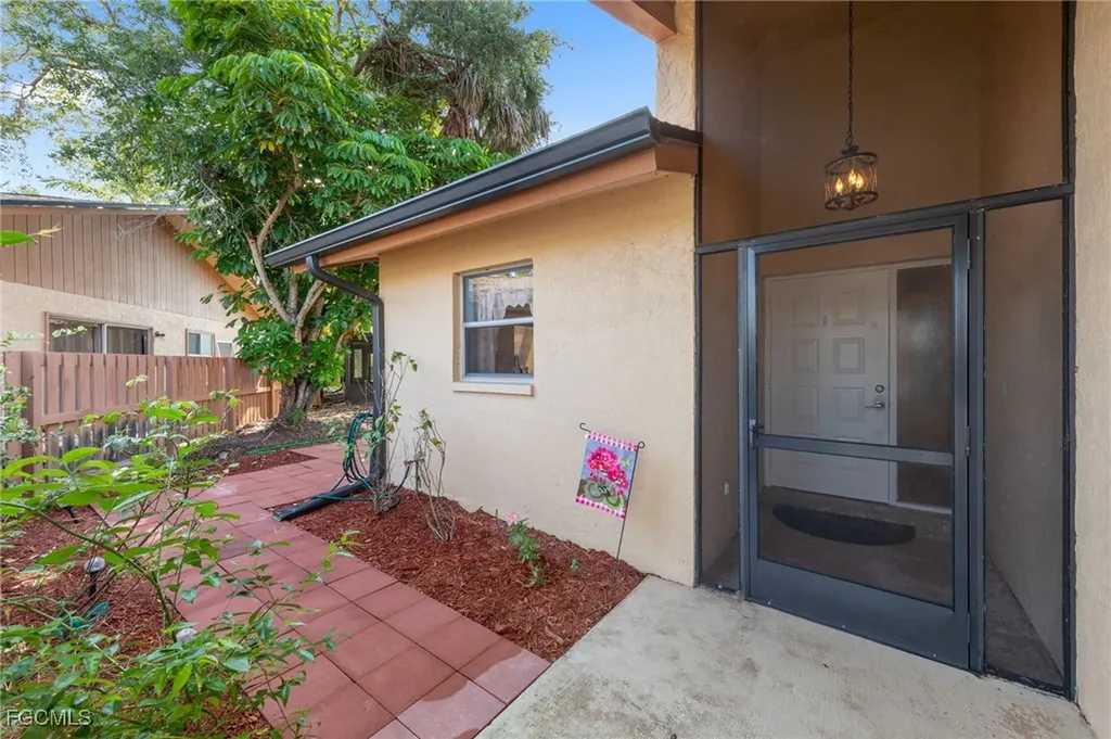 6443 Royal Woods Drive Fort Myers FL 33908