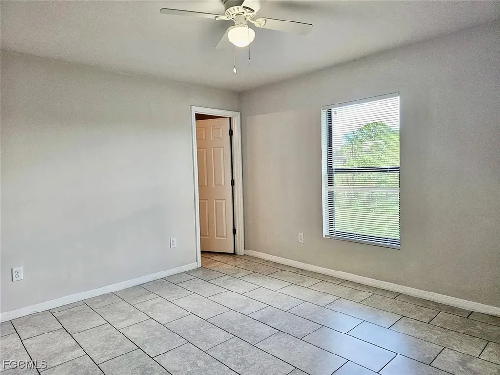 545 SE 4th Terrace Cape Coral FL 33990