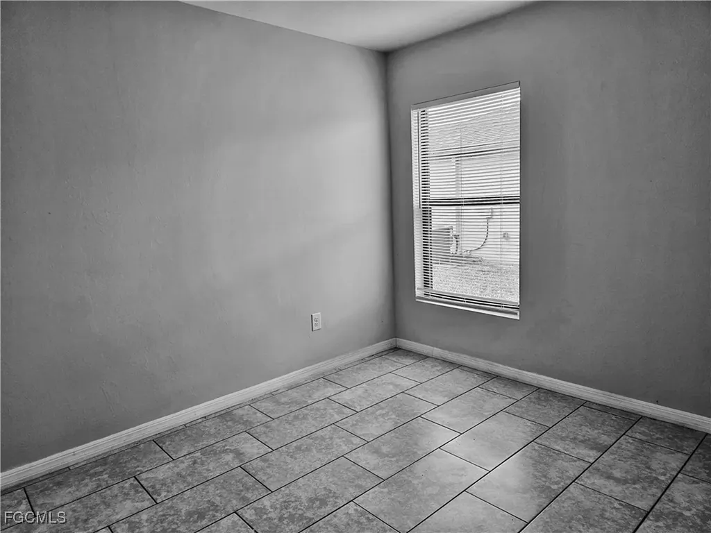 545 SE 4th Terrace Cape Coral FL 33990