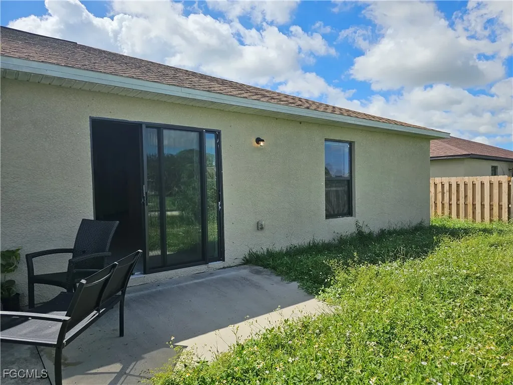 545 SE 4th Terrace Cape Coral FL 33990