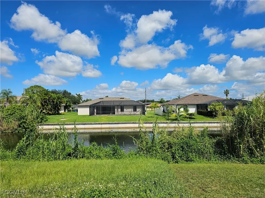 545 SE 4th Terrace Cape Coral FL 33990