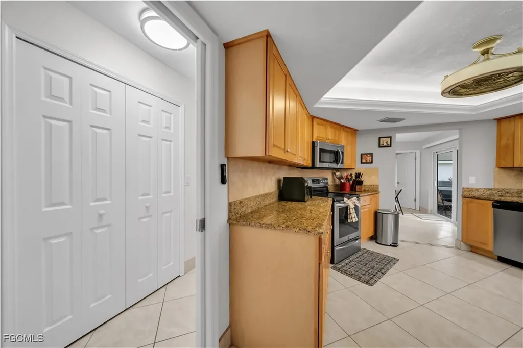 3746 SE 1st Place Cape Coral FL 33904