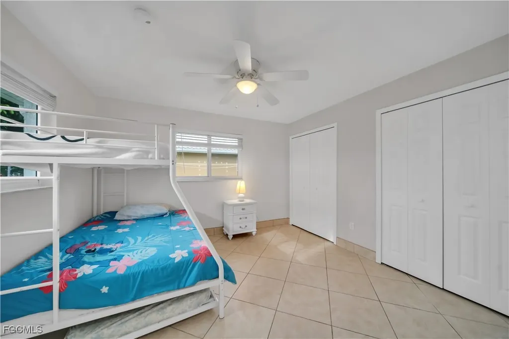 3746 SE 1st Place Cape Coral FL 33904