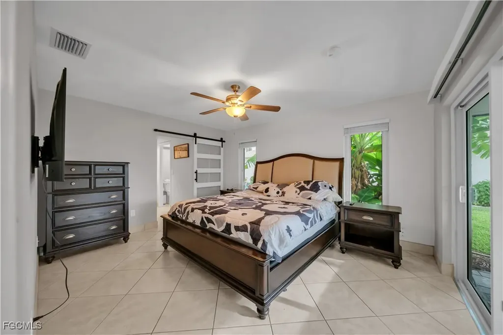 3746 SE 1st Place Cape Coral FL 33904