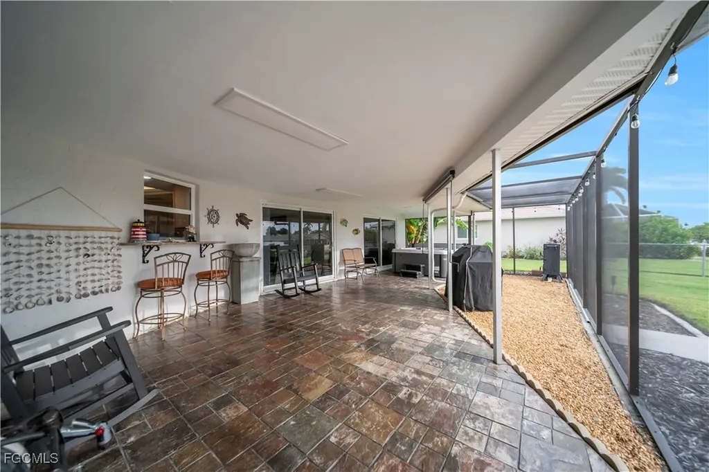 3746 SE 1st Place Cape Coral FL 33904