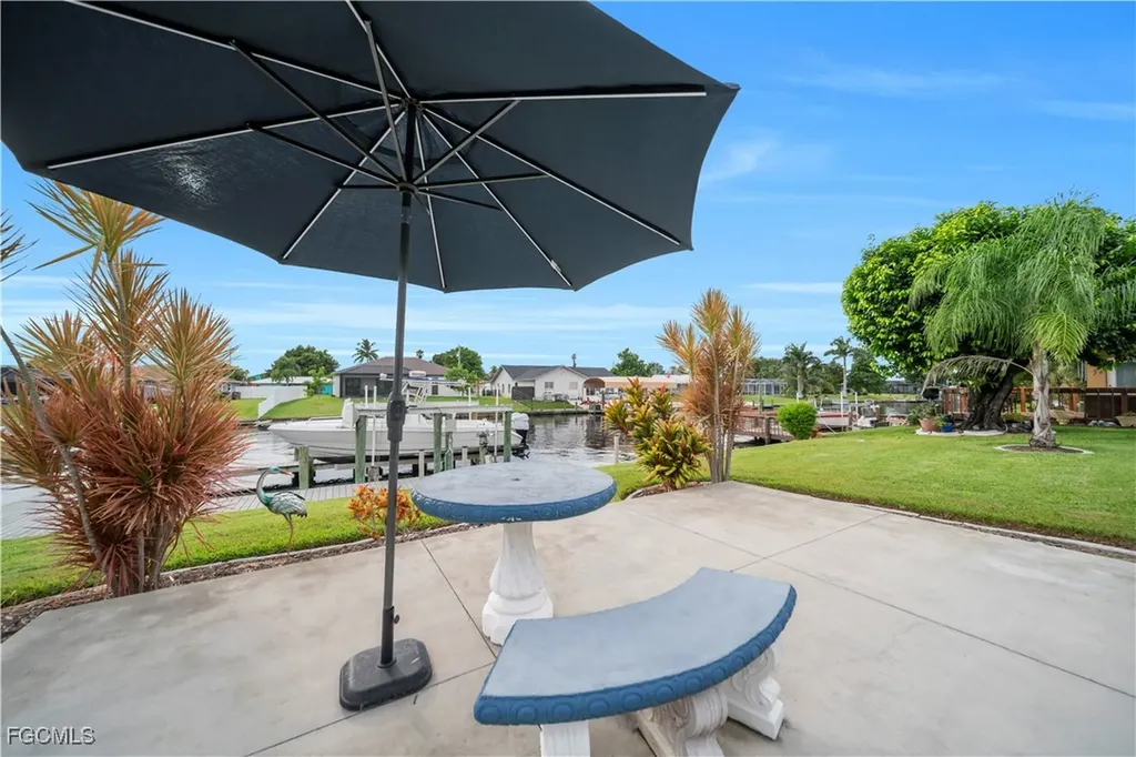 3746 SE 1st Place Cape Coral FL 33904