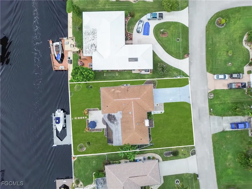 3746 SE 1st Place Cape Coral FL 33904