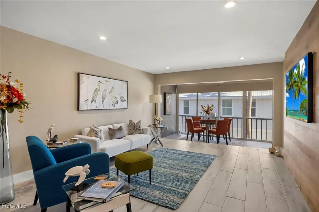 1610 Middle Gulf Drive Sanibel FL 33957