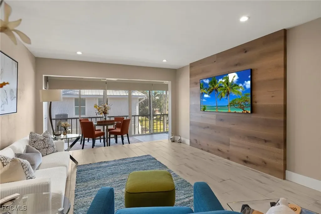 1610 Middle Gulf Drive Sanibel FL 33957