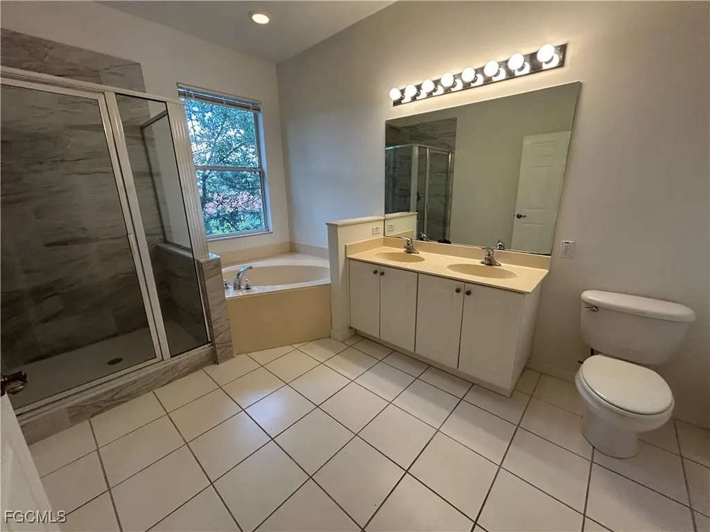 4255 Liron Avenue Fort Myers FL 33916