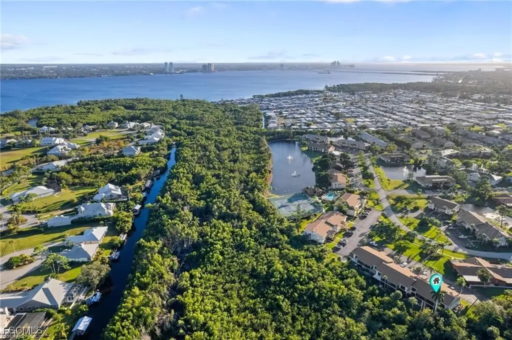 5705 Foxlake Drive North Fort Myers FL 33917