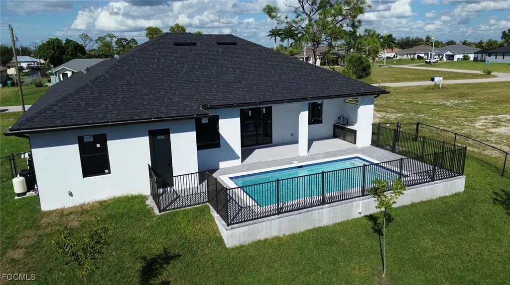 2010 NW 6th Terrace Cape Coral FL 33993