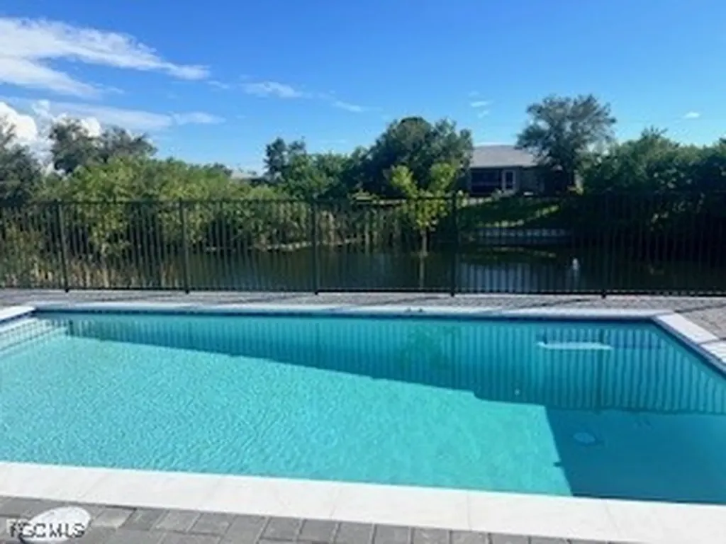 2010 NW 6th Terrace Cape Coral FL 33993