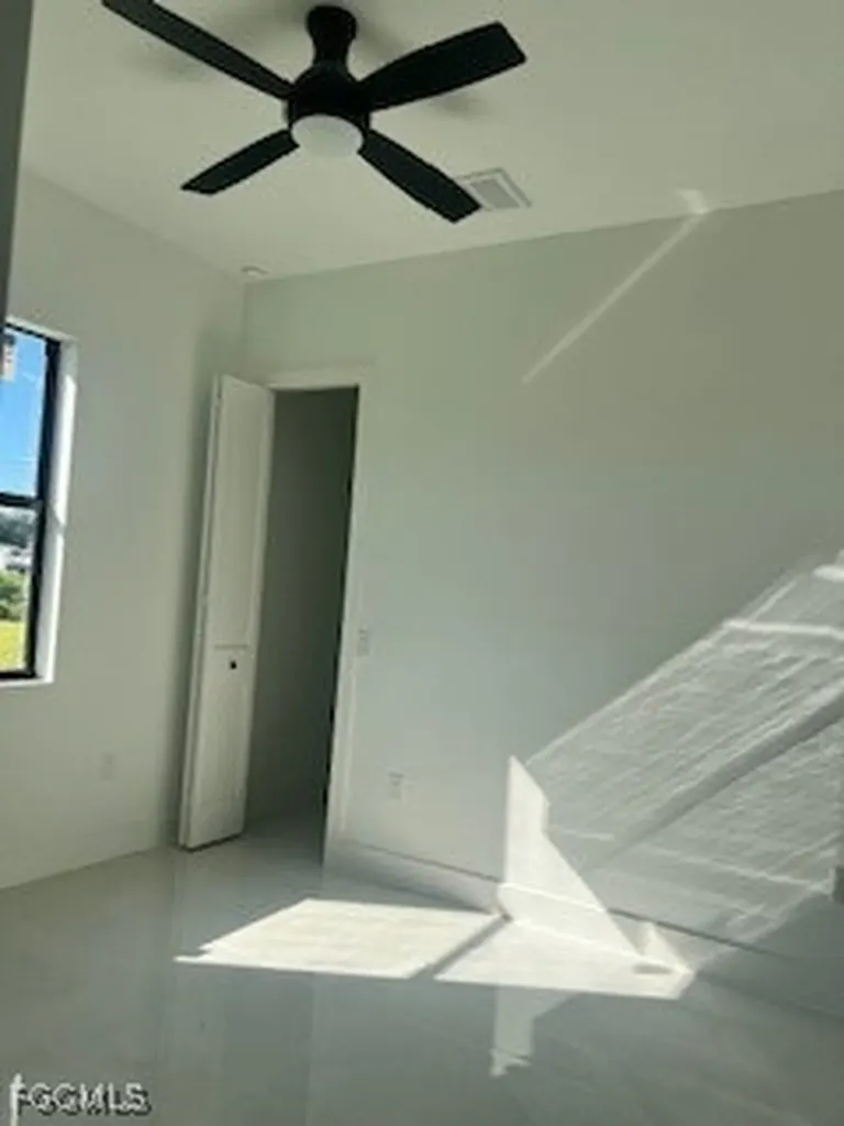 2010 NW 6th Terrace Cape Coral FL 33993