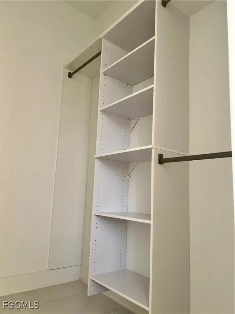 2010 NW 6th Terrace Cape Coral FL 33993