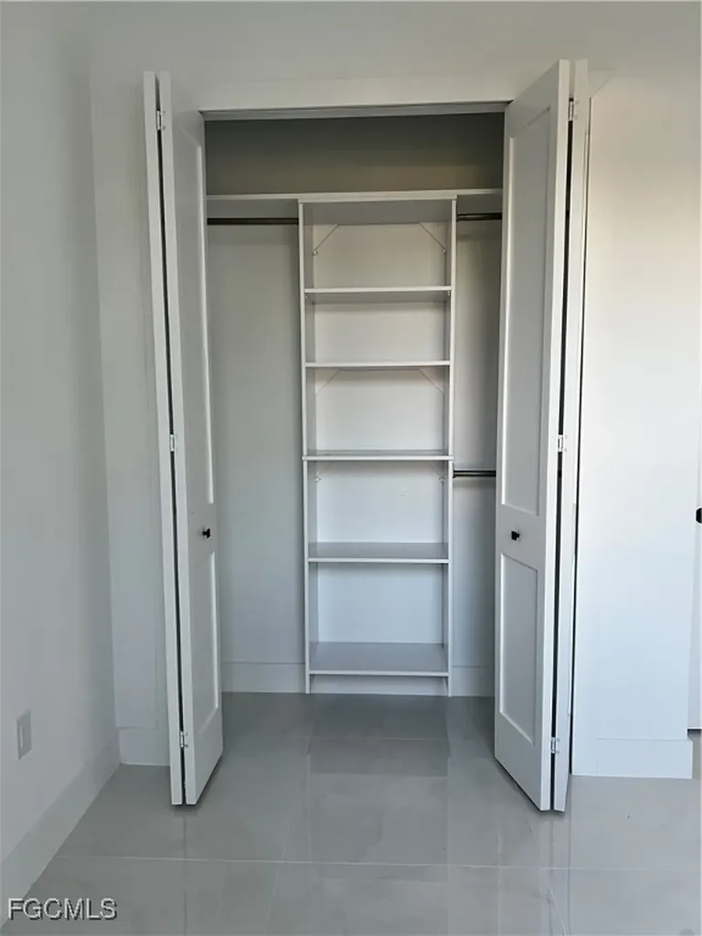 2010 NW 6th Terrace Cape Coral FL 33993