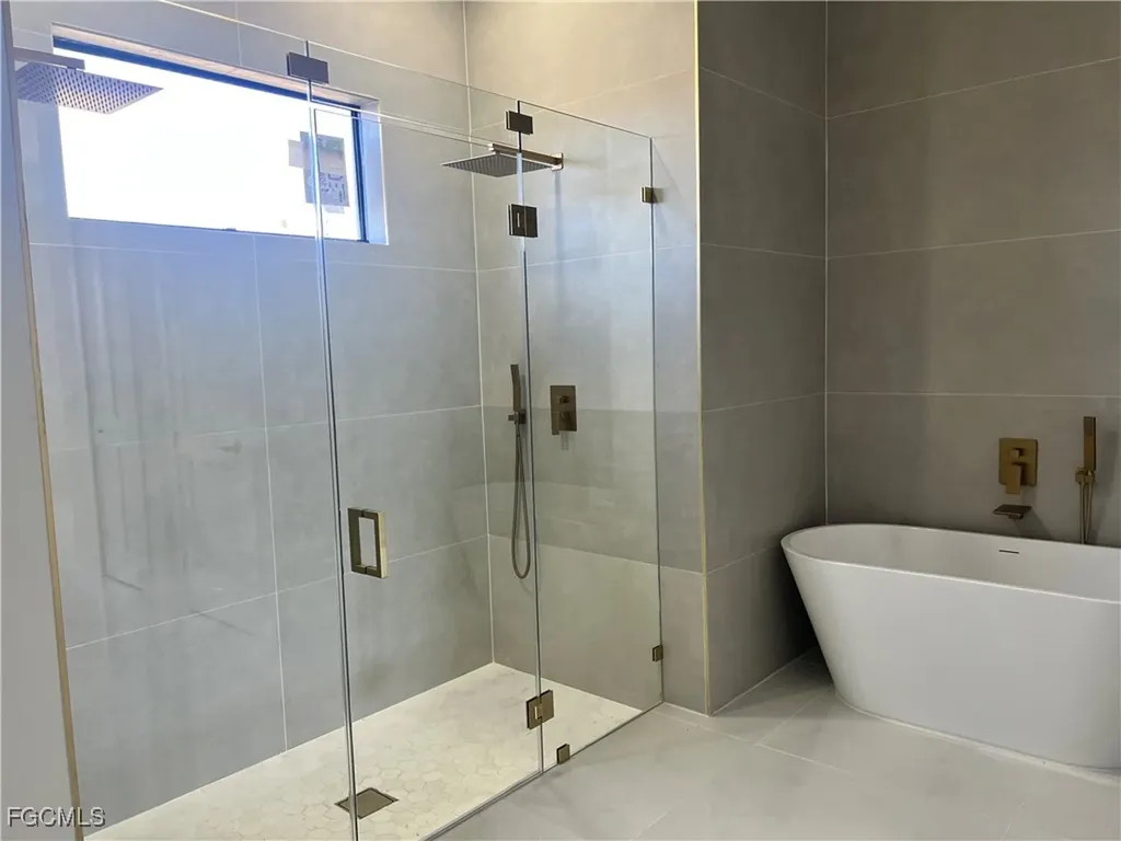 2010 NW 6th Terrace Cape Coral FL 33993