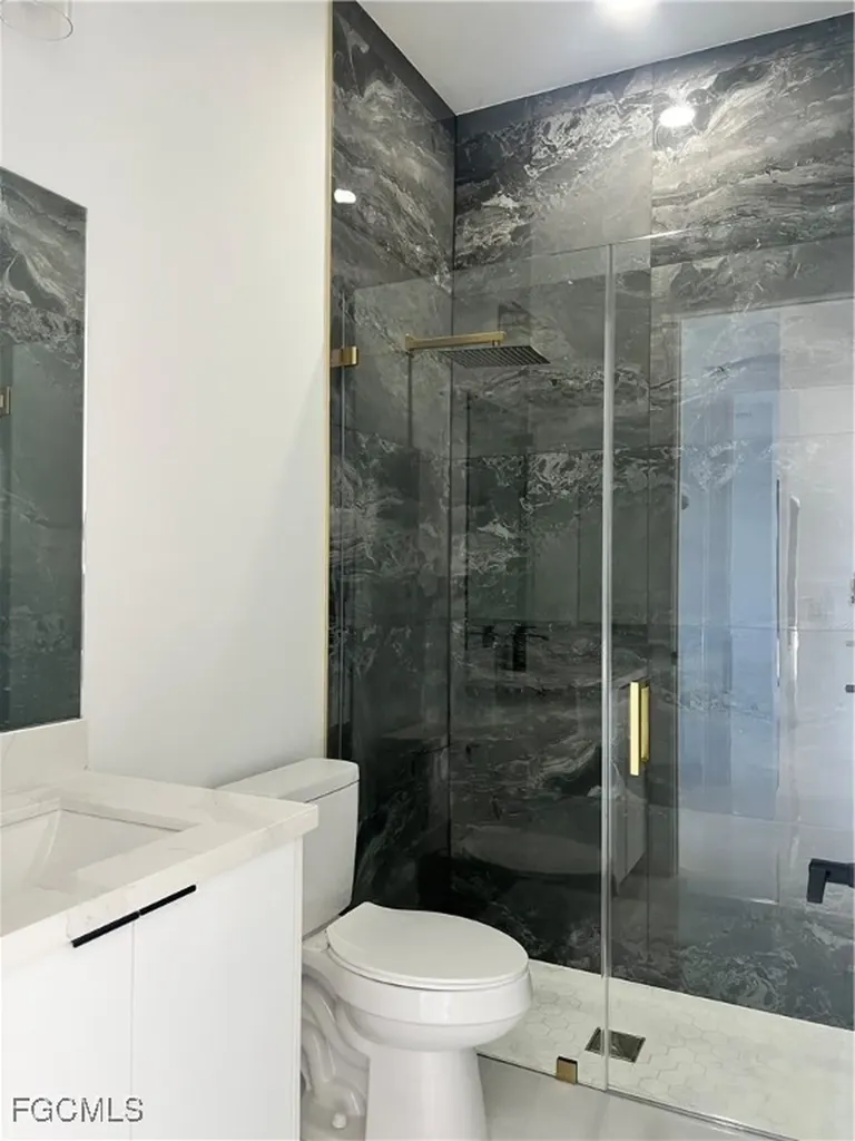 2010 NW 6th Terrace Cape Coral FL 33993