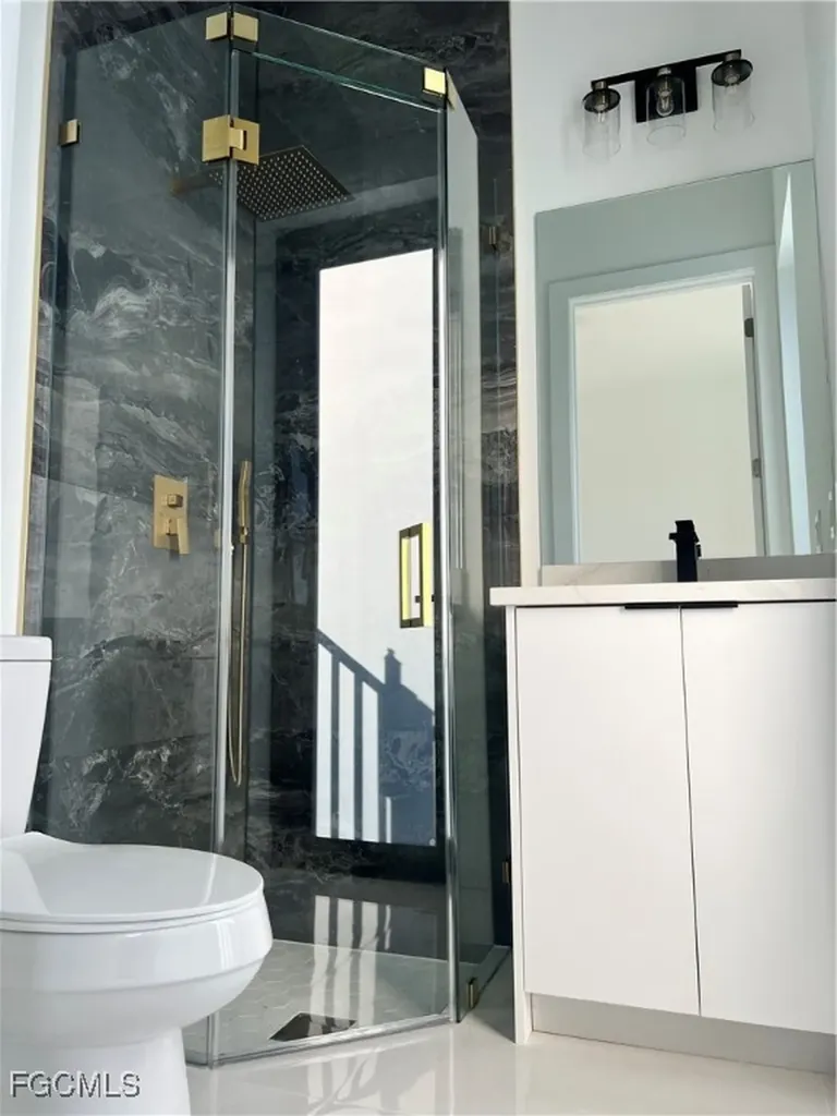 2010 NW 6th Terrace Cape Coral FL 33993