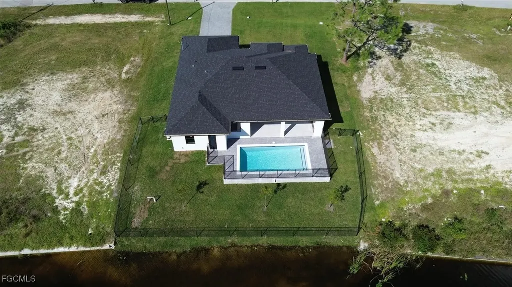 2010 NW 6th Terrace Cape Coral FL 33993