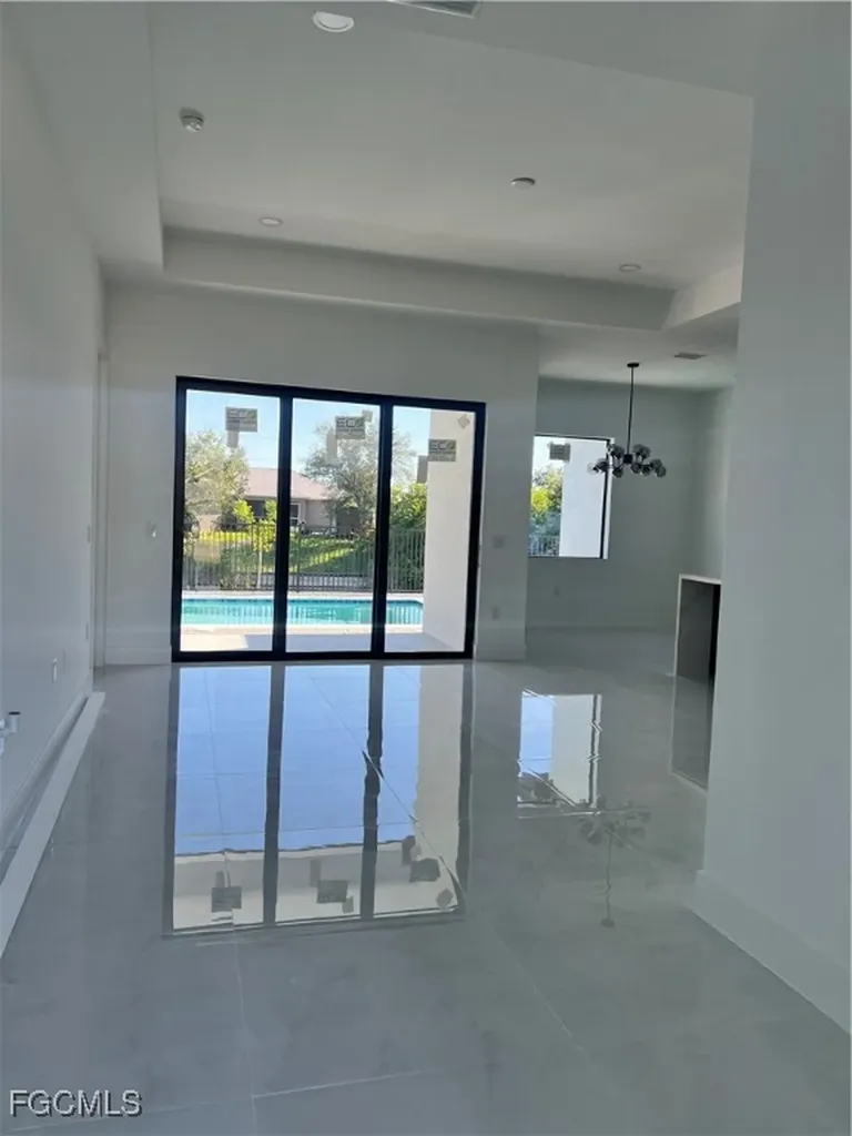 2010 NW 6th Terrace Cape Coral FL 33993