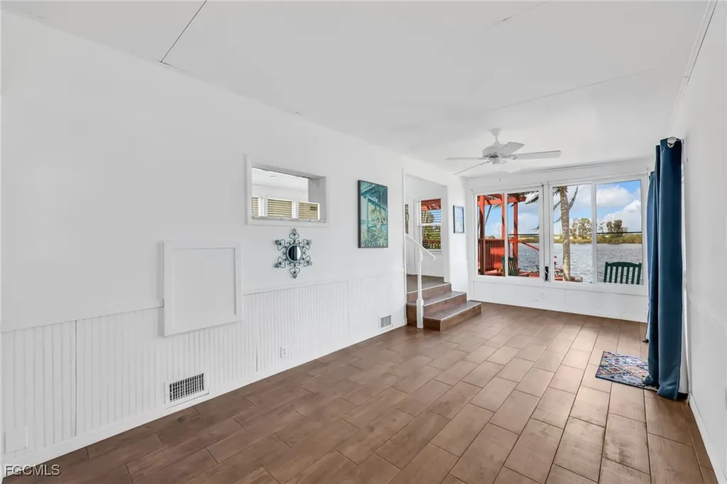 7031 Armadillo Way Fort Myers FL 33967