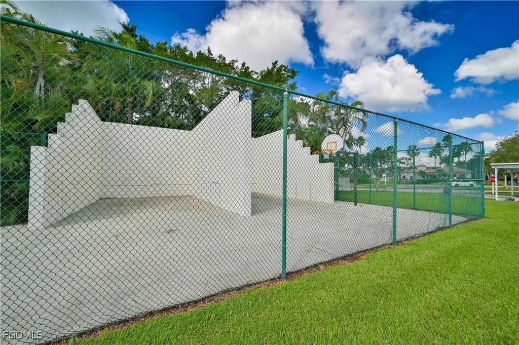 9241 Bramble Court Fort Myers FL 33919