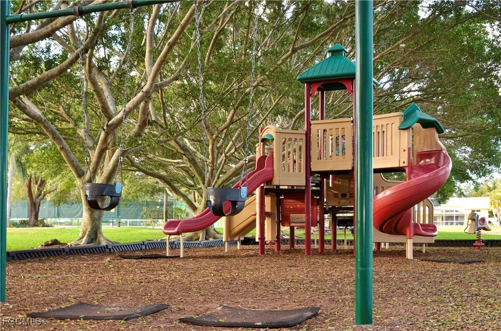 9241 Bramble Court Fort Myers FL 33919