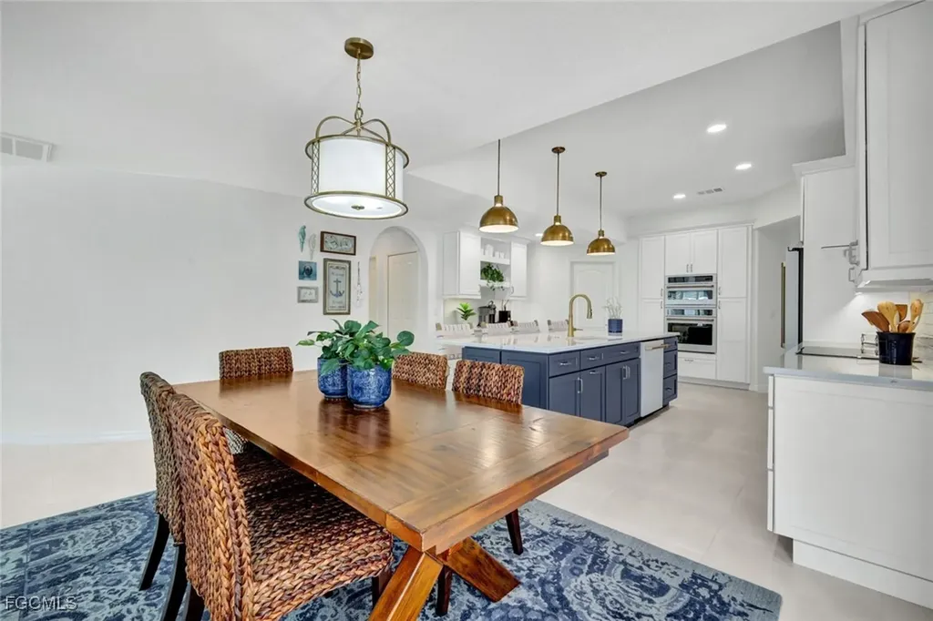 2310 SW 43rd Terrace Cape Coral FL 33914