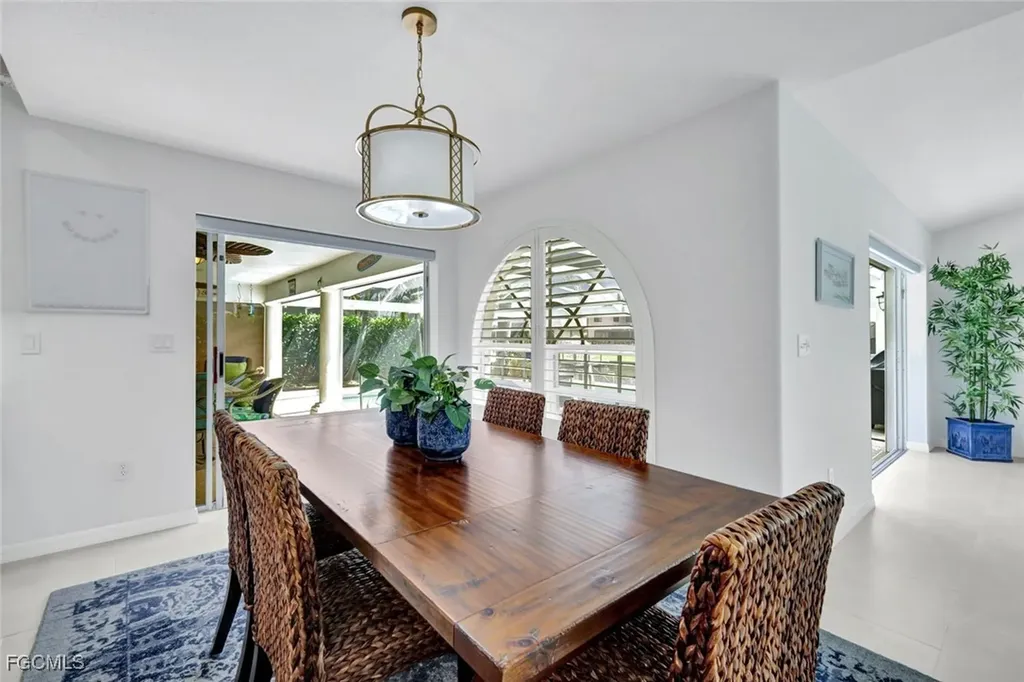 2310 SW 43rd Terrace Cape Coral FL 33914