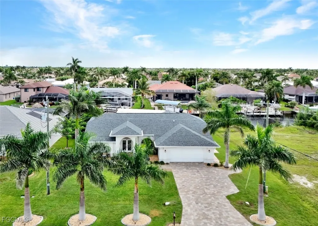 2310 SW 43rd Terrace Cape Coral FL 33914