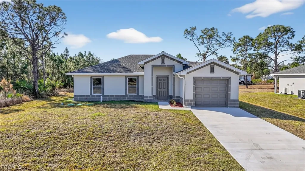 2907 38th Street W Lehigh Acres FL 33971