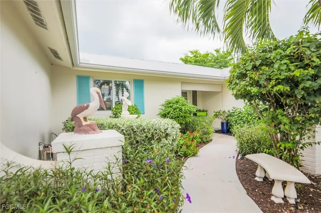 930 Lindgren Boulevard Sanibel FL 33957