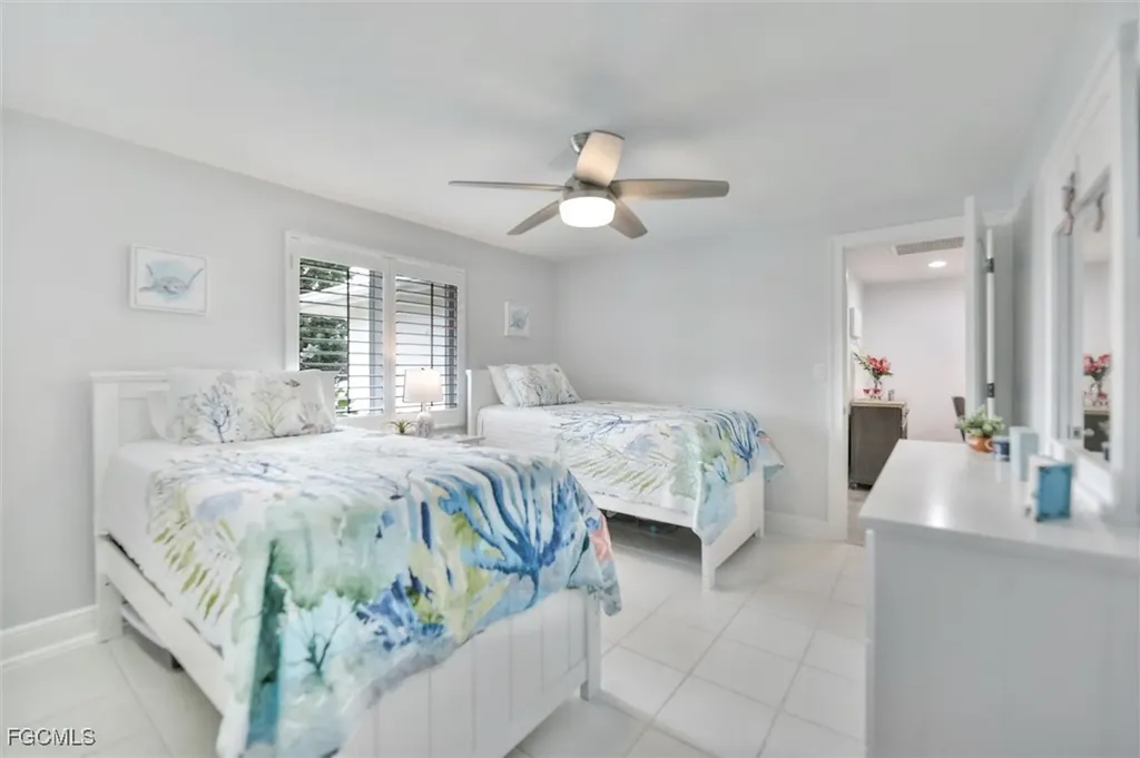 930 Lindgren Boulevard Sanibel FL 33957