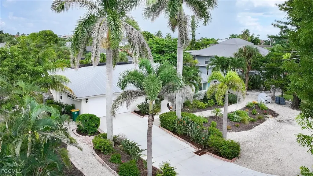 930 Lindgren Boulevard Sanibel FL 33957