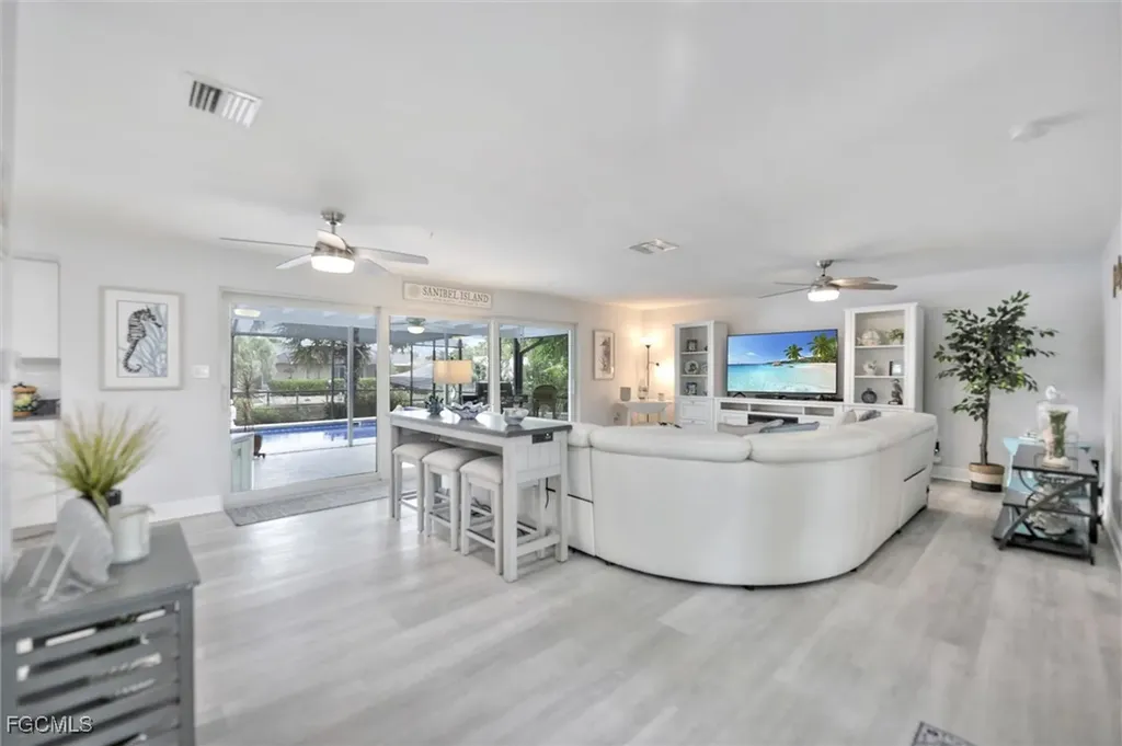 930 Lindgren Boulevard Sanibel FL 33957